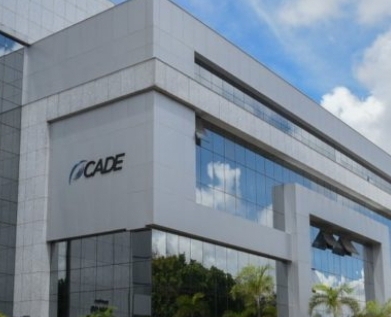 CADE pede explicações sobre políticas de corretoras brasileiras e Bancos, sob a pena de até R$ 100 mil